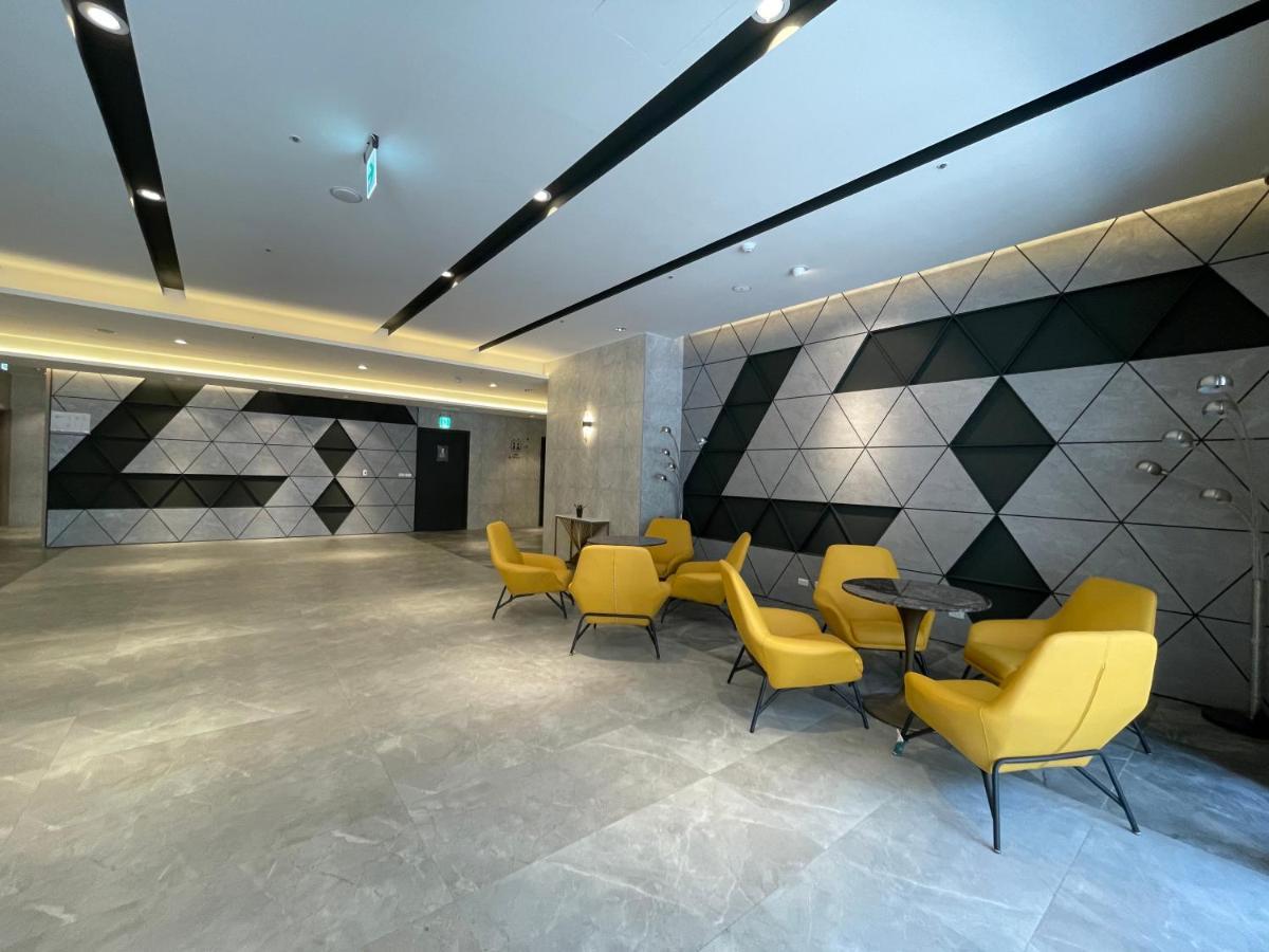 Fullon Poshtel - Kaohsiung Hotel Exterior photo